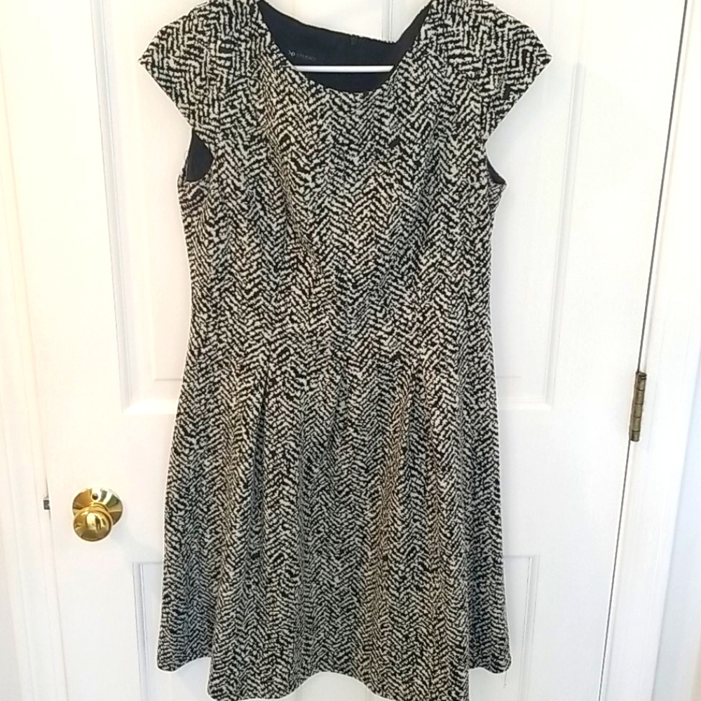 Cap sleeve fit & flare dress